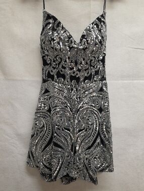 Windsor Black & Silver Sequin Mini Dress Size 11/12